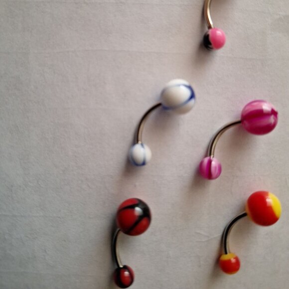 Nose, belly, eyebrow, daith, tongue rings - Picture 6 of 6